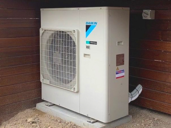 Referencia munka, Munkáink - Klíma telepítés, szerelés, Dunametal Kft Göd, Pest megye, Daikin kültéri és beltéri légkondiciónáló készülékek